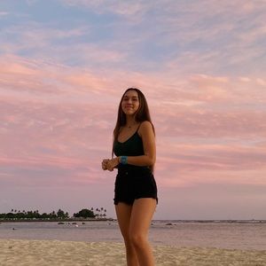 Meet your Posher, Mari